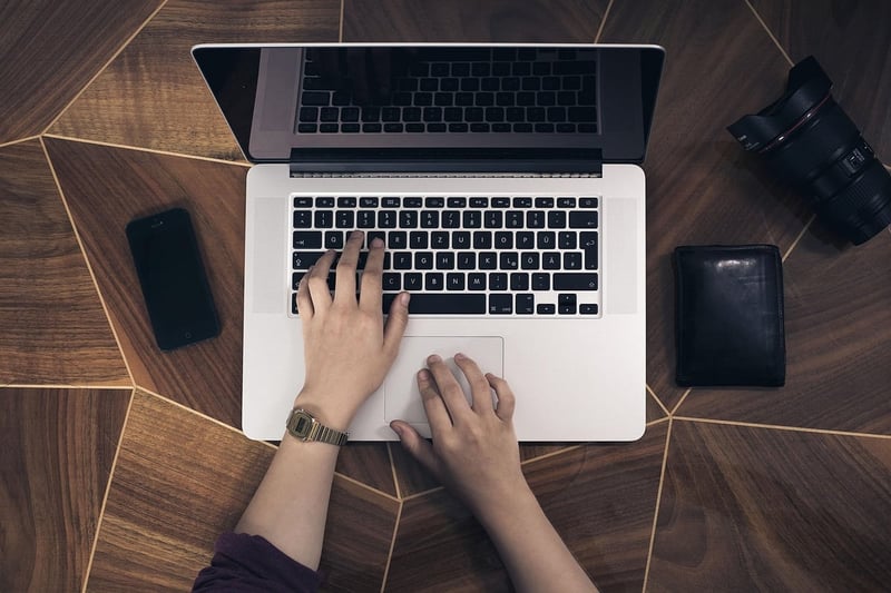 Smartphones 2025 : les innovations à connaître avant d’acheter