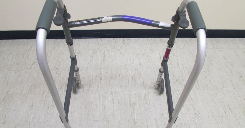 La démarche de soins aide soignante expliquée simplement pour bien débuter